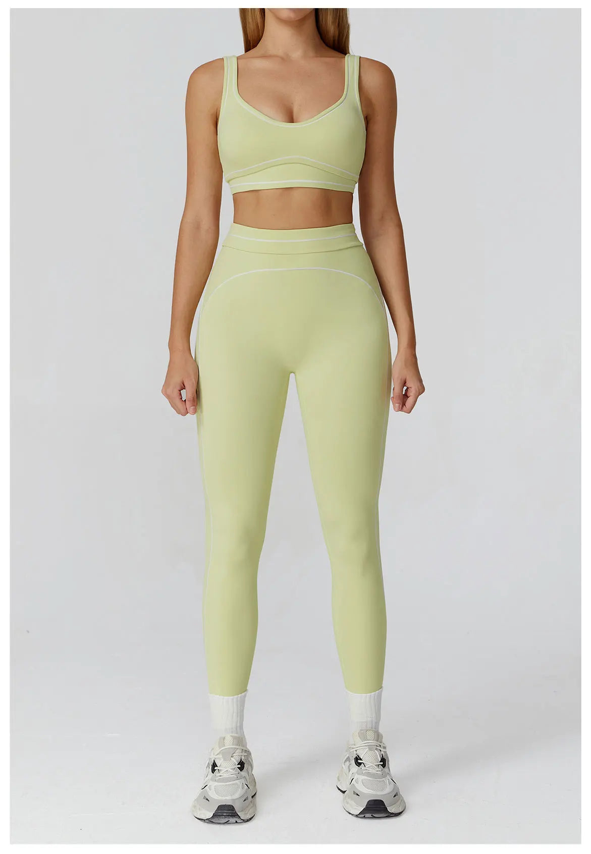 Conjunto Fitness Feminino 2 Peças | Top Esportivo e Shorts Cintura Alta