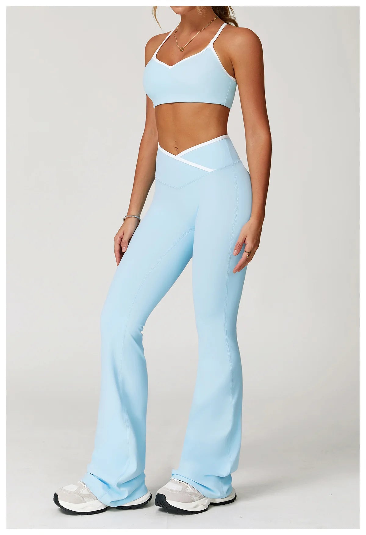 Conjunto Fitness Feminino 2 Peças Flare | Top e Calça Cintura Alta