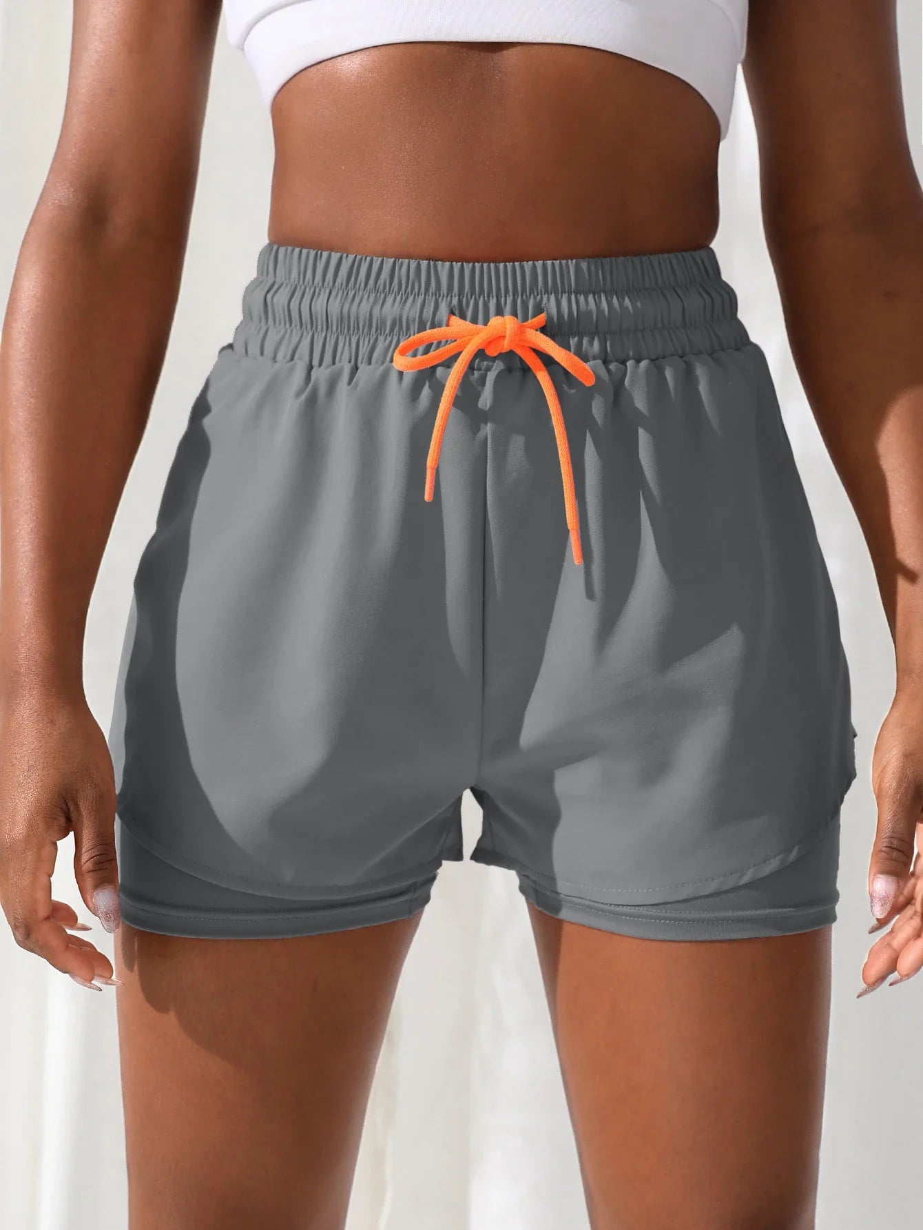 Shorts Feminino Cintura Alta Fitness 2 em 1 – Conforto e Estilo para Treino e Corrida