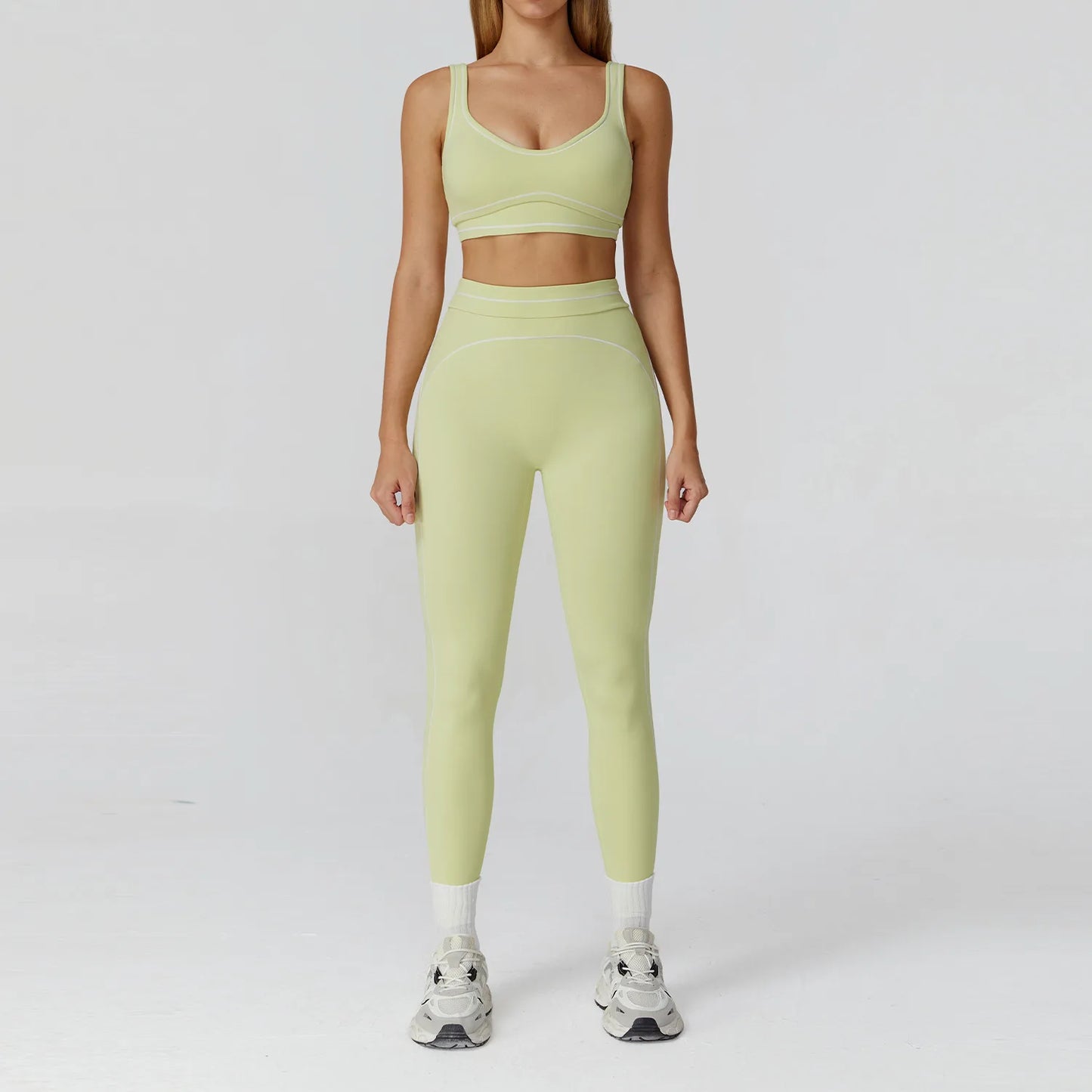 Conjunto Fitness Feminino 2 Peças | Top Esportivo e Shorts Cintura Alta