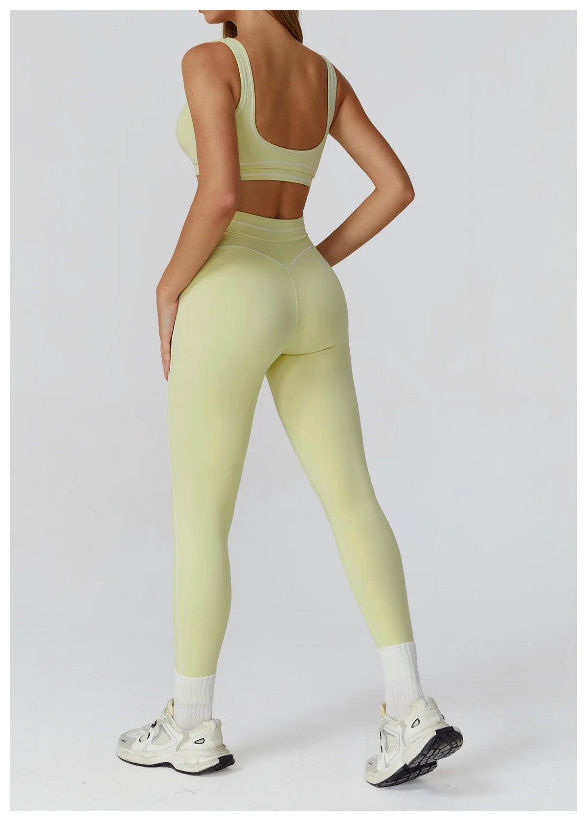 Conjunto Fitness Feminino 2 Peças | Top Esportivo e Shorts Cintura Alta