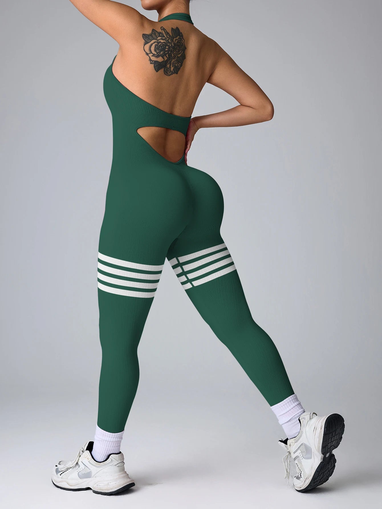 Macacão Fitness Feminino Costas Abertas | Efeito Empina Bumbum, Modelagem Ajustada e Conforto para Academia e Yoga