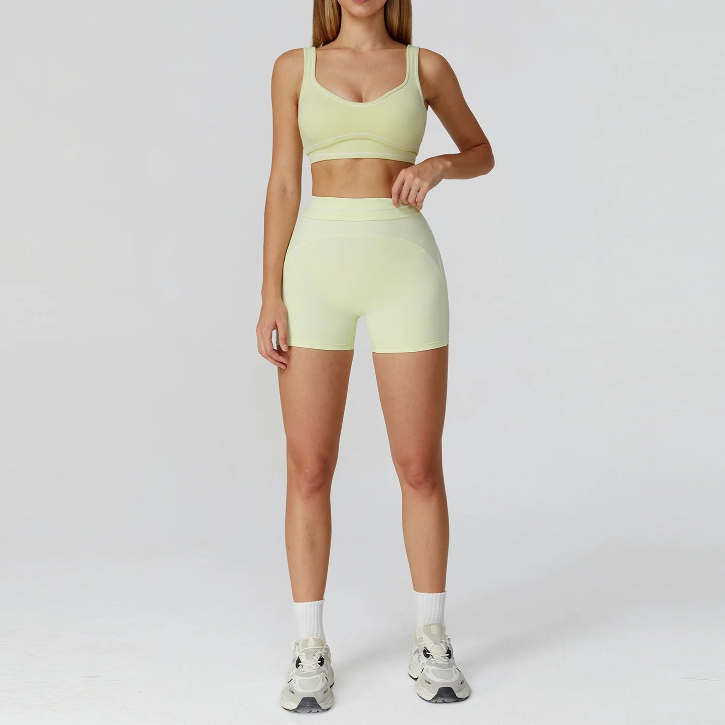 Conjunto Fitness Feminino 2 Peças | Top Esportivo e Shorts Cintura Alta
